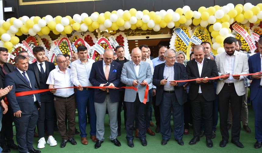 Kahramanmaraş'ta Tütüncü Avm Binevler'de Açıldı!