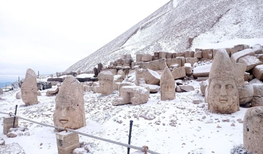 Deprem Bölgesi Adıyaman’a Yılın İlk Karı Düştü!