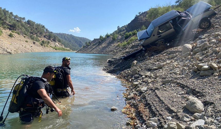 Kahramanmaraş'ta El Freni Çekilmeyen Otomobil Baraja Sürüklendi!