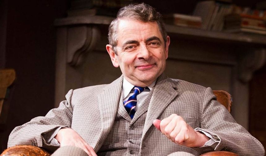 2001 yılında Kenya’da ailesiyle birlikte uçaktayken pilotun rahatsızlanması üzerine uçağın kontrolünü ele alan oyuncu