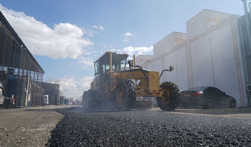 Kahramanmaraş’ta Toptancılar Sitesi’nde Yollar Yenileniyor