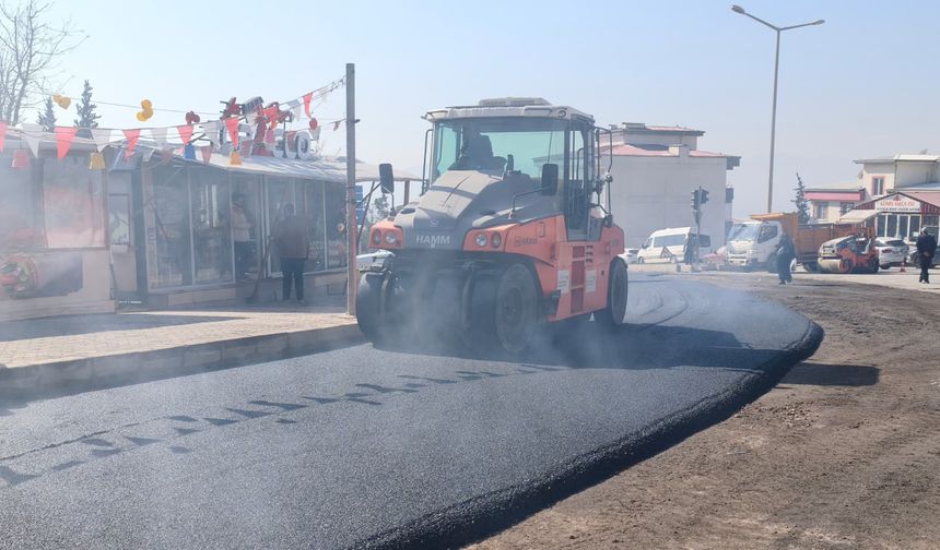 Kahramanmaraş'ta Ali Sezal Bulvarı’nda Asfalt Çalışması