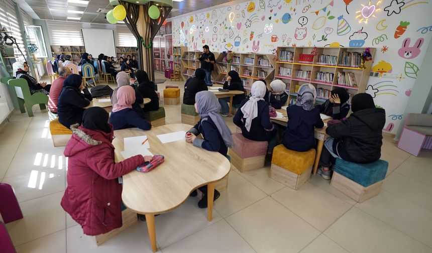 Kahramanmaraş’ta Çocuklar Yazmanın Büyüsünü Keşfetti