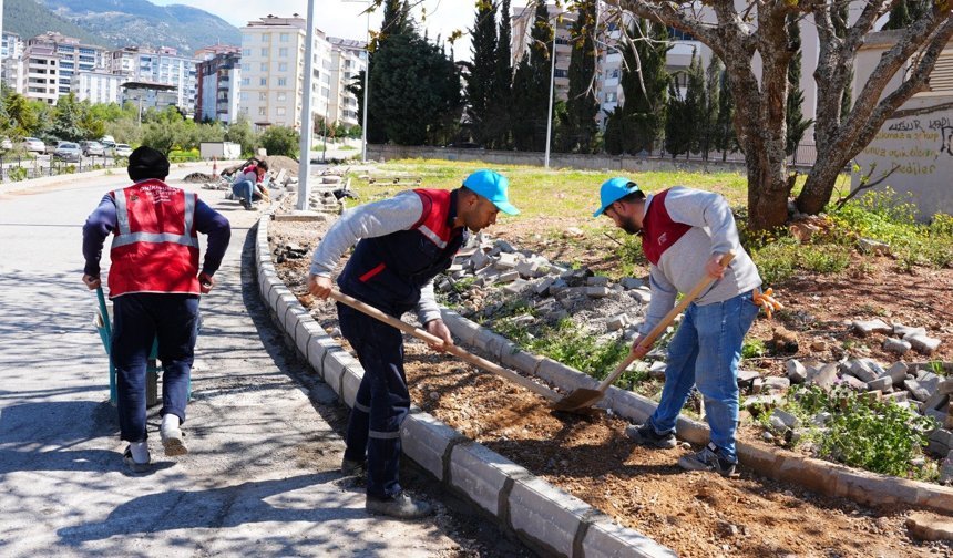 Onikişubat’ta 9 Mahallede Eş Zamanlı Yol ve Kaldırım Seferberliği