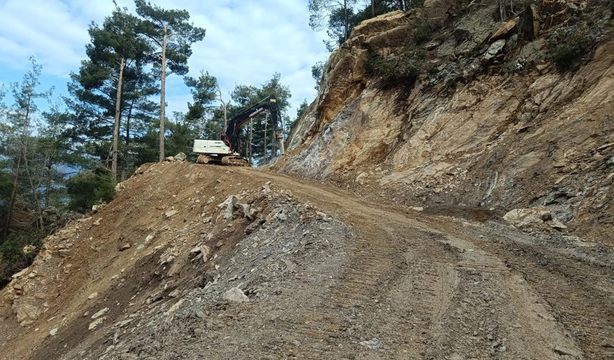 Onikişubat’ta Kırsal Mahallelere Ulaşım Atağı: 11 Mahallede Eş Zamanlı Çalışma
