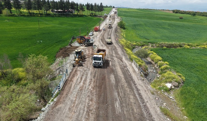 Kahramanmaraş’ta Yol Devrimi! 6 Metrelik Yol 16 Metre Oluyor