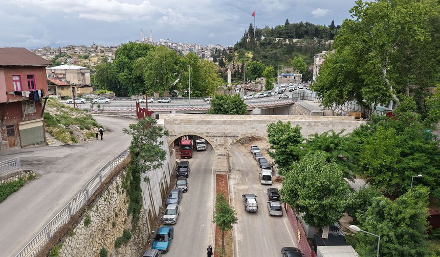 Kahramanmaraş’ta Kanlıdere Caddesi Çift Yönlü Ulaşıma Açıldı