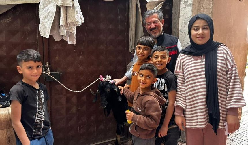 Kahramanmaraş İHH’dan Yetim ve Depremzede Ailelere Kurbanlık Desteği