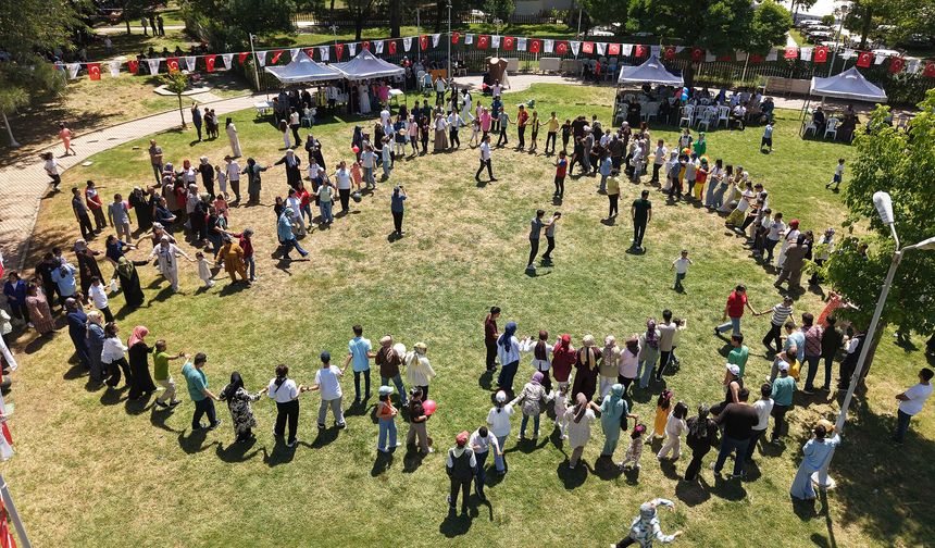 Kahramanmaraş’ta Engelsiz Bahar Şenliği Coşkusu! 2 Bin Kişi Atatürk Parkı’nda Buluştu