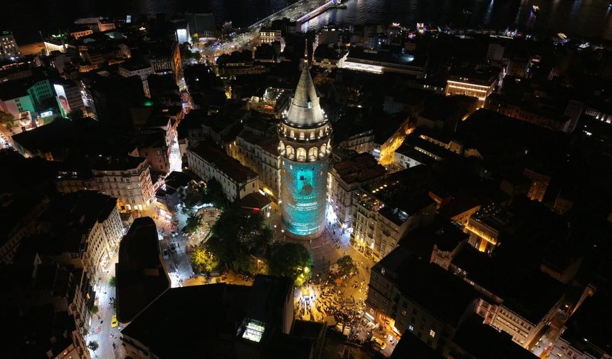 Kahramanmaraş’ın Edebiyat Mirası Galata Kulesi’ne Yansıtıldı