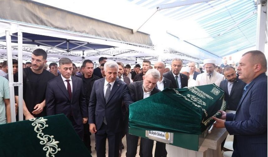 Kahramanmaraş'ta Yangın Kurbanları Dualarla Defnedildi!