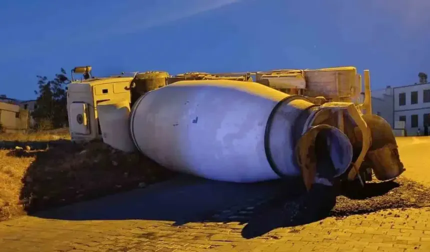 Kahramanmaraş'ta Beton Mikseri Devrildi! Yokuşta Korkutan Kaza