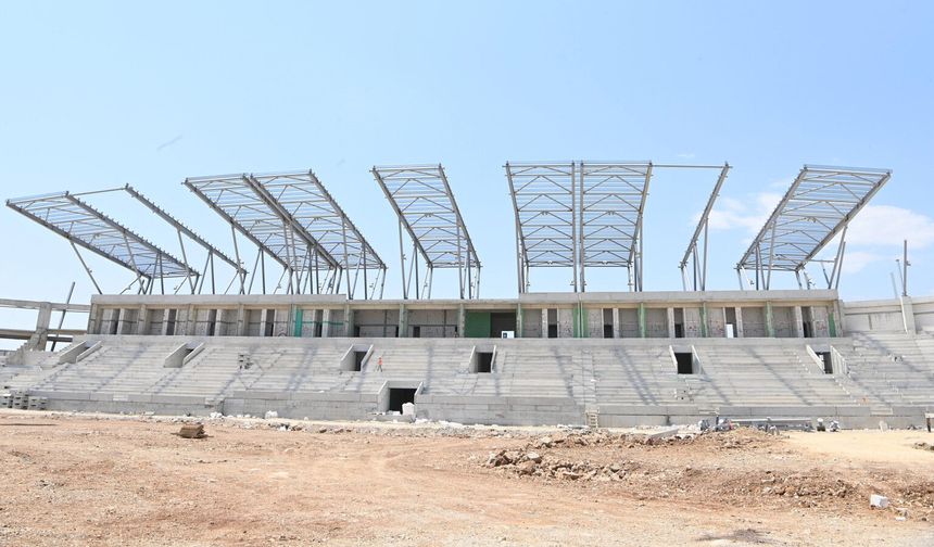 Kahramanmaraş'ın Yeni Stadyumu Şekilleniyor! Tribünler Ortaya Çıktı