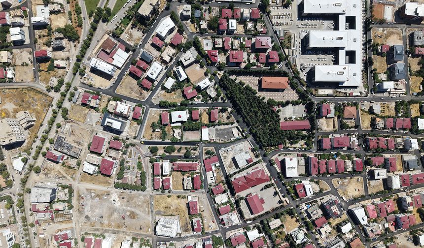 Kahramanmaraş'ta Asfalt Seferberliği Sürüyor! Bu Hafta 20 Noktada Çalışma Var
