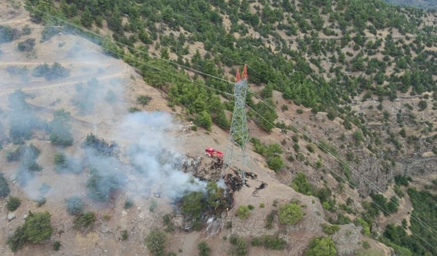 Kahramanmaraş’ta Yıldırımlar 11 Noktada Yangın Çıkardı!