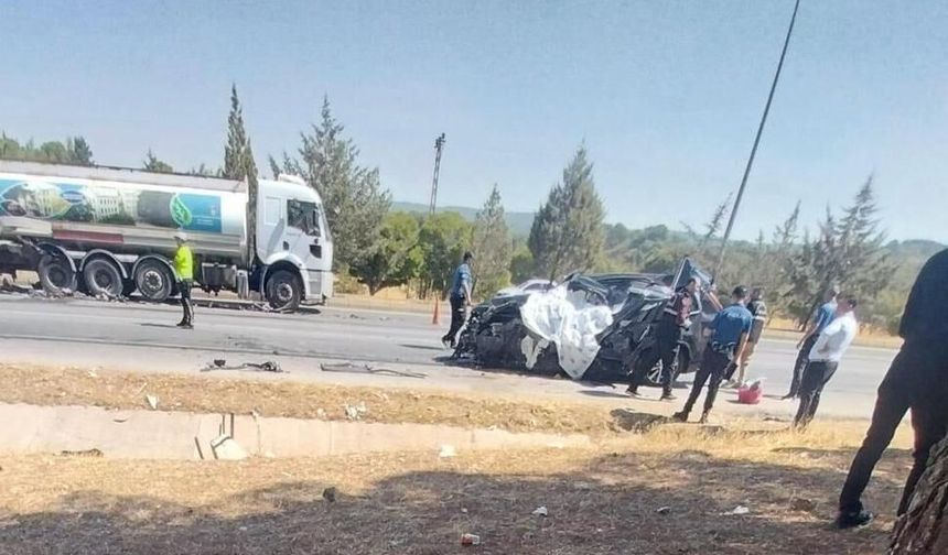 Kahramanmaraş'ta Sulama tankerine çarpan otomobilde can kaybı 2’ye çıktı!