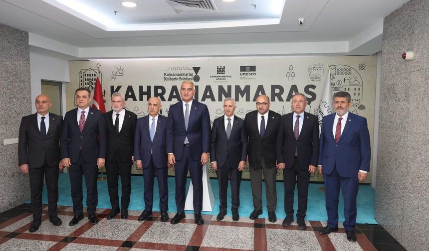 Bakan Ersoy Kahramanmaraş’ta: Deprem sonrası projeler masaya yatırıldı