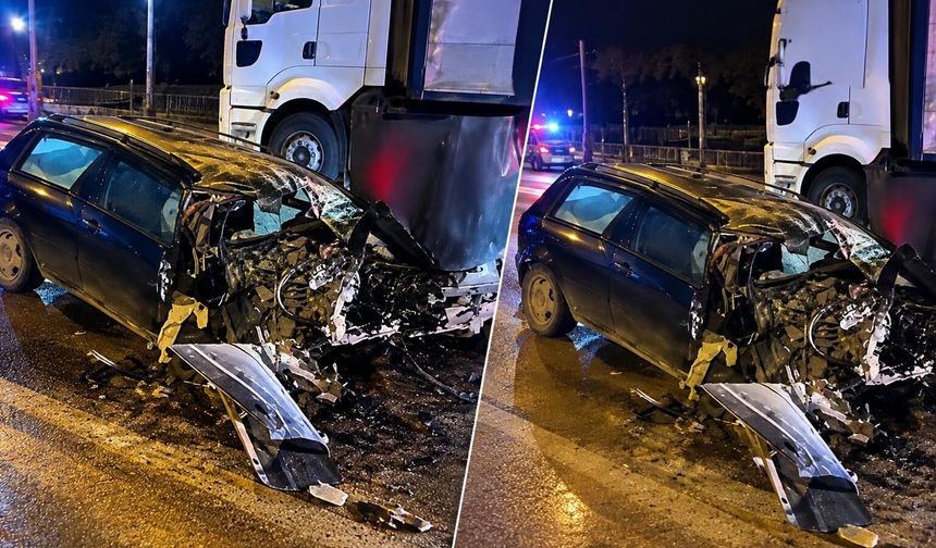 Kahramanmaraş’ta Feci Kaza: Otomobil Park Halindeki Tıra Çarptı