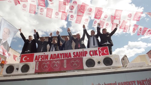 MHP milletvekili adayı Tor Afşin'de 300 araçla karşılandı