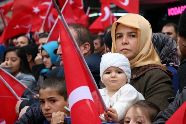 Mahir Ünal: Kimsenin toprağında gözümüz yok!