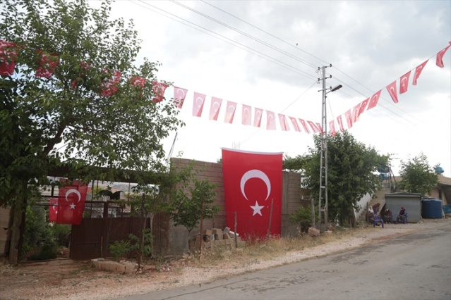 Şehit Uzman Onbaşı Ömer Kahya'nın ailesine şehadet haberi ulaştı