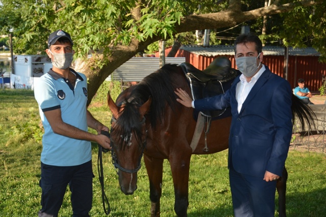 Kahramanmaraş'ta atlı zabıtalar denetime başladı