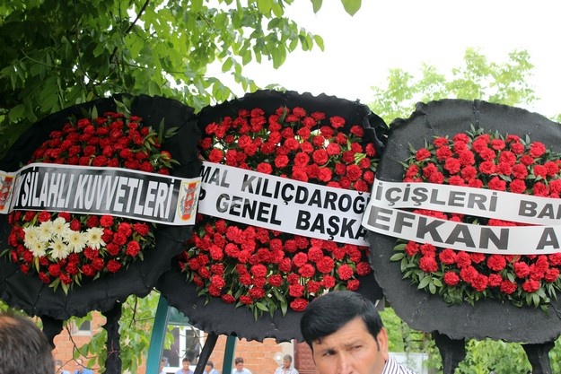 Şehit Piyade Sözleşmeli Er Mehmet Demir son yolculuğuna uğurlandı