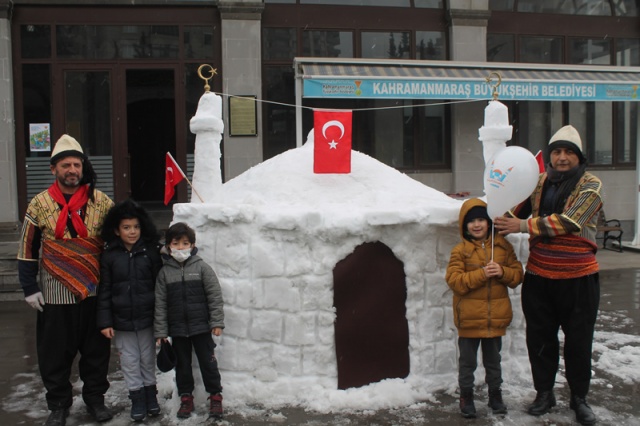 Kahramanmaraş’ta Yüzlerce Çocuk Camide Buluştu