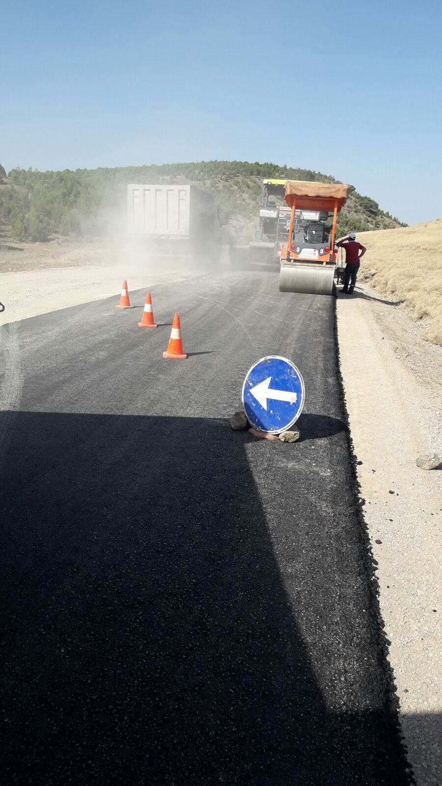 Kahramanmaraş Büyükşehir'den yol ve menfez çalışmaları