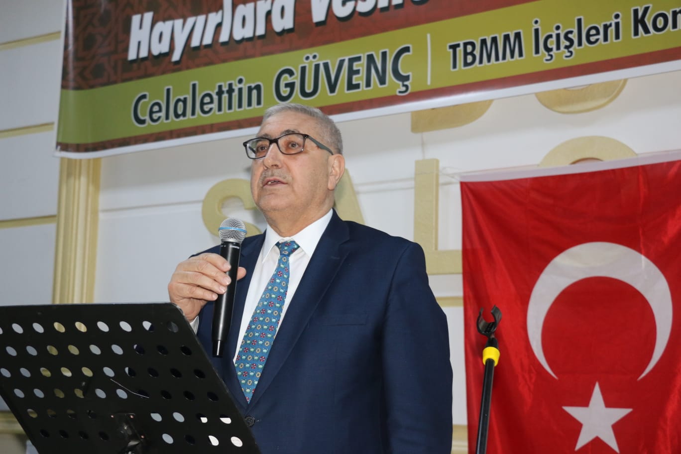 Pazarcık Belediyesi tarafından organize edilen iftar yemeğine yoğun katılım oldu