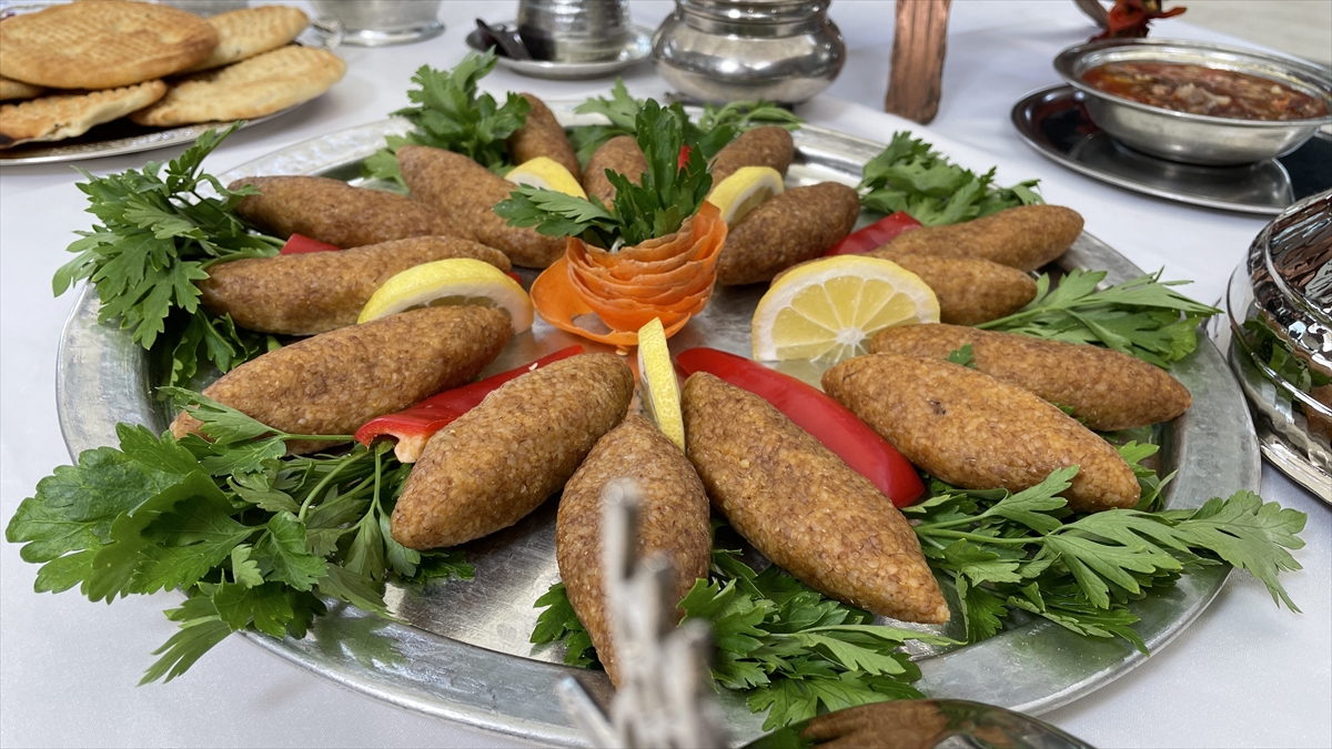 Kahramanmaraş'ta "Türk Mutfağı Haftası" etkinlikleri kapsamında yöresel lezzetlerin tanıtımı yapıldı.