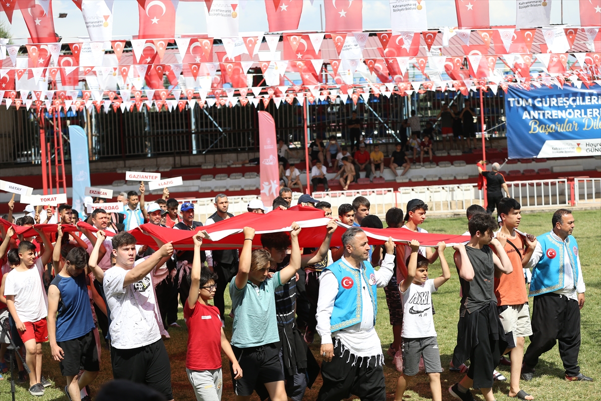 Türkiye Okul Sporları Geleneksel Spor Dalları Aba Güreşi Türkiye Birinciliği müsabakaları Kahramanmaraş'taki mücadelelerle başladı.