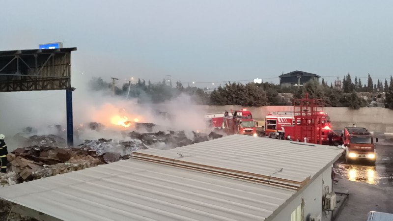 Kahramanmaraş'ta Kağıt toplama merkezinde çıkan yangın kontrol altına alındı!