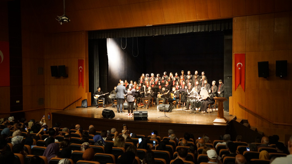 Turk Halk Muzigi Konseri 5