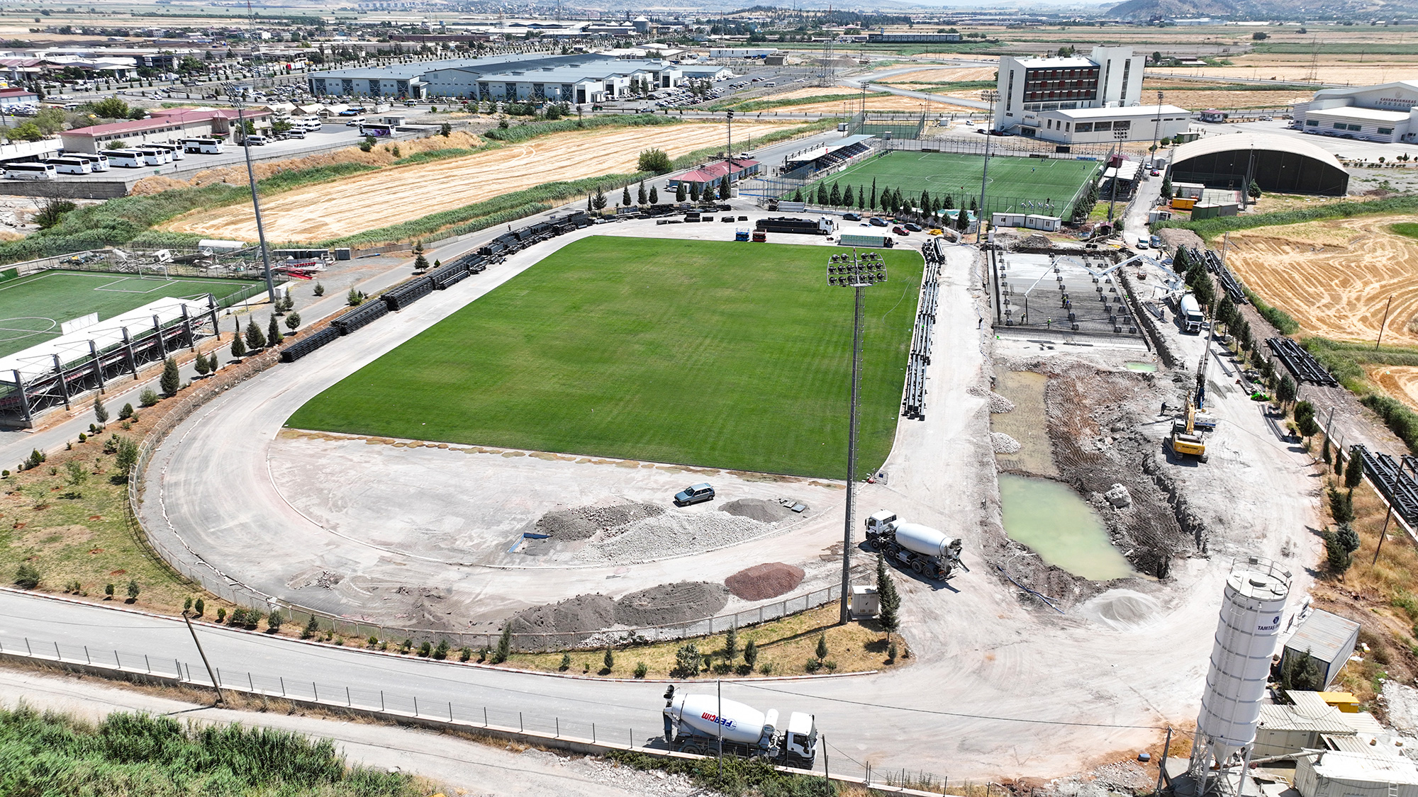 Futbol Sahası (1)