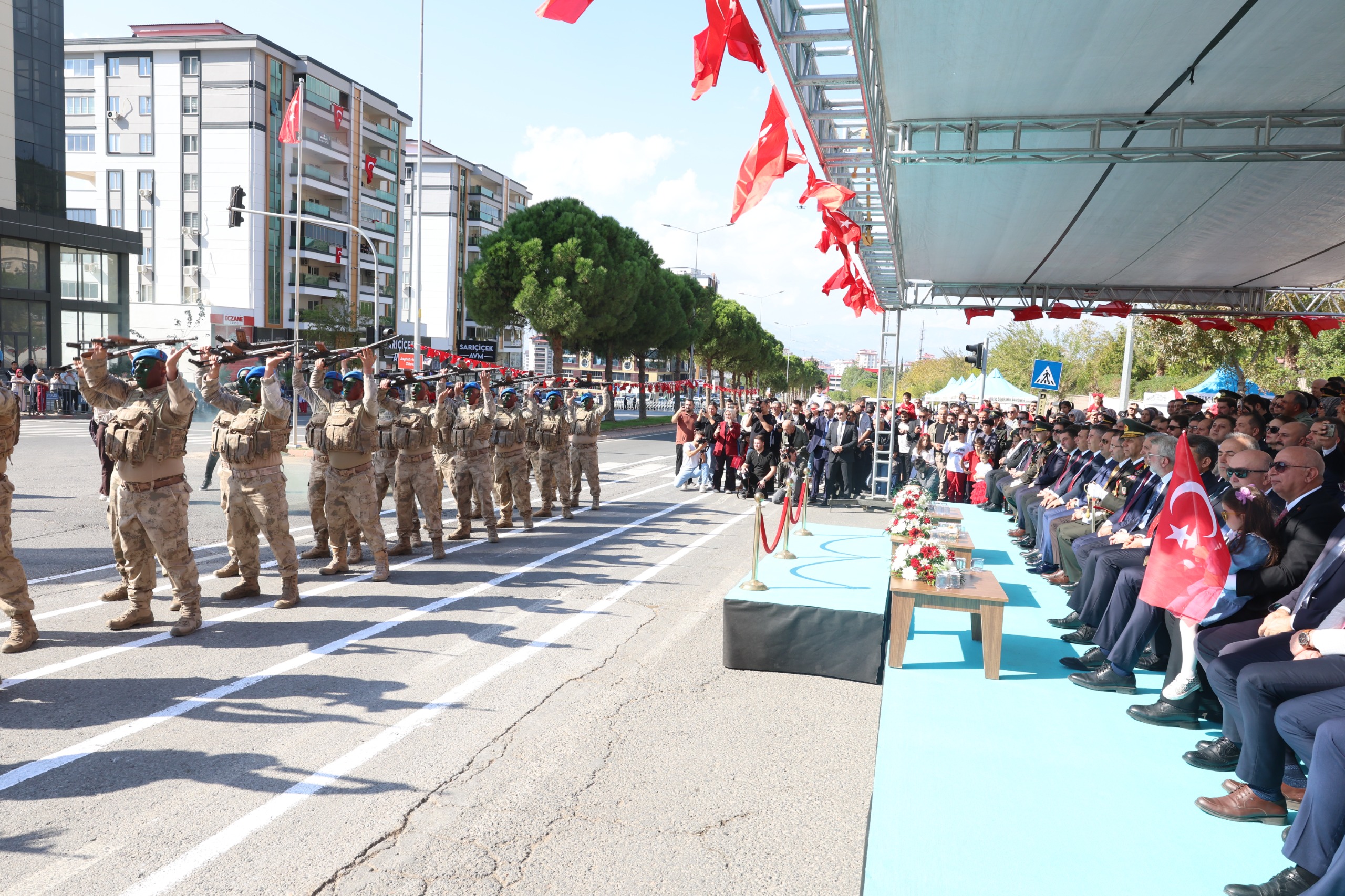 Cumhuriyetin 102. Yılı Kahramanmaraş’ta Coşkuyla Kutlandı
