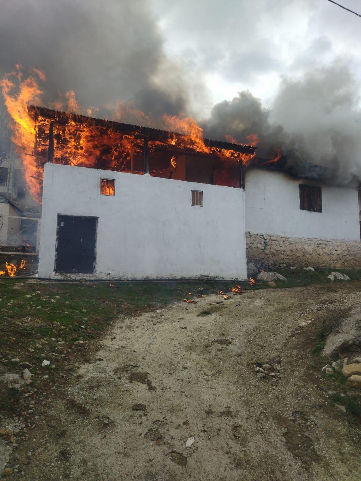 Whatsapp Image 2025 12 06 At 20.17.00