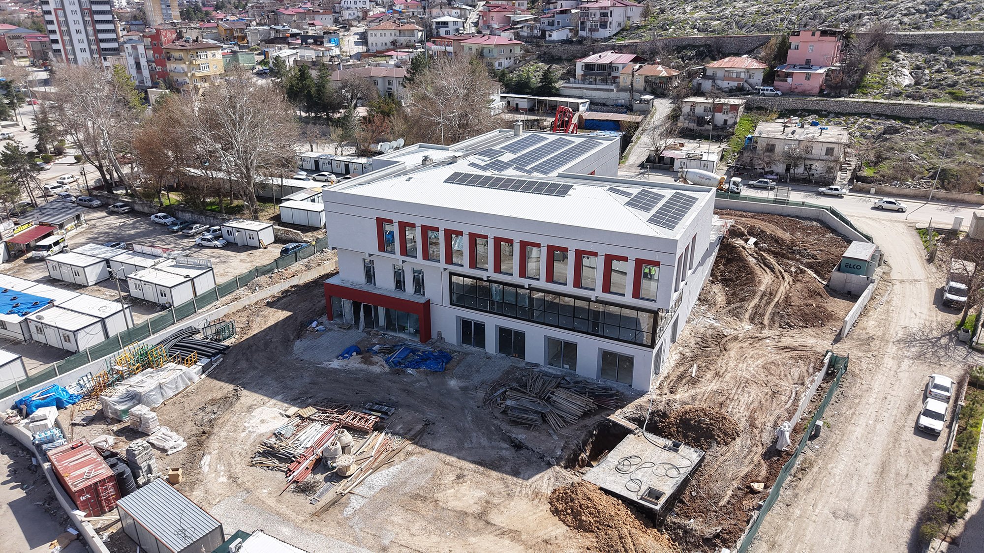 Elbitan İlçe Halk Kütüphanesi (2)