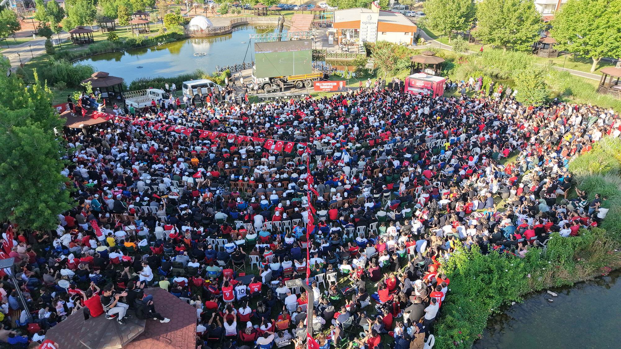 Milli Maç (6)
