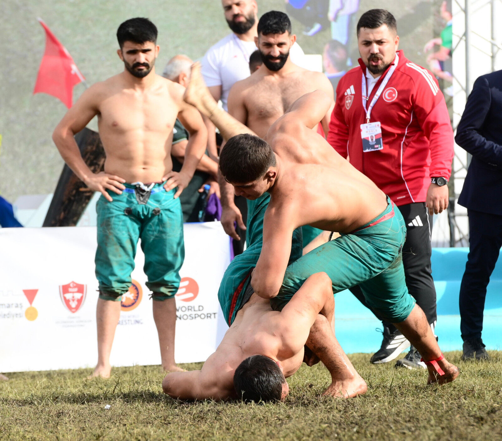 Karakucak Güreşi2