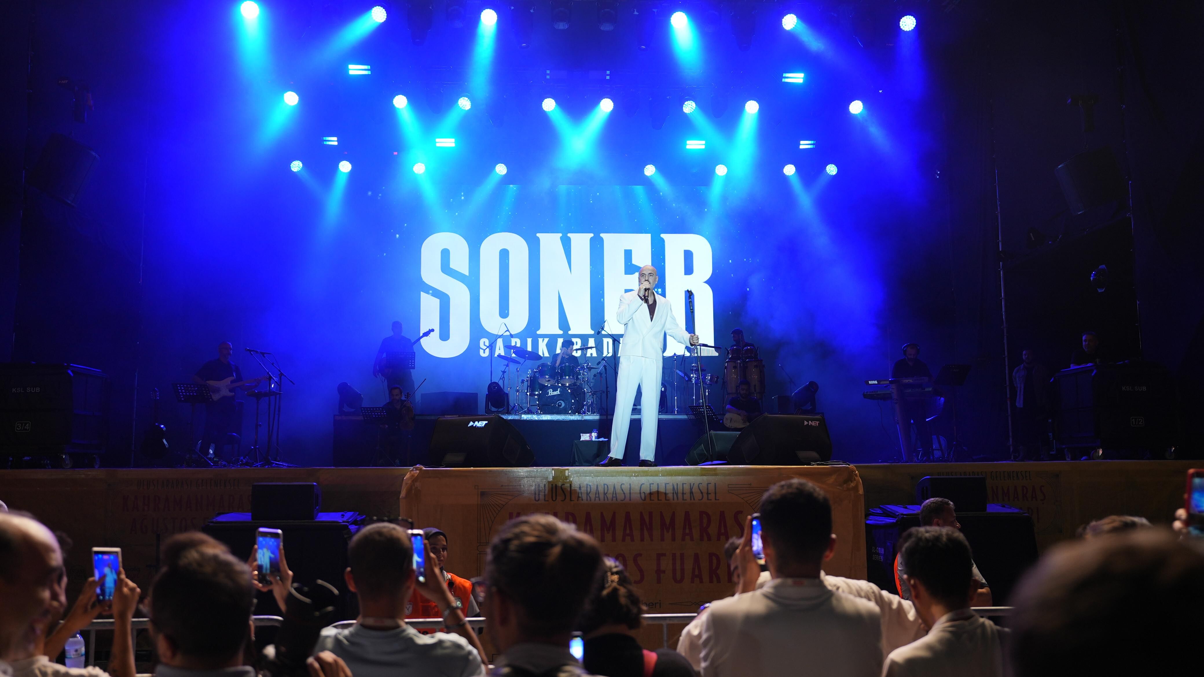Soner Sarıkabadayı Konseri7