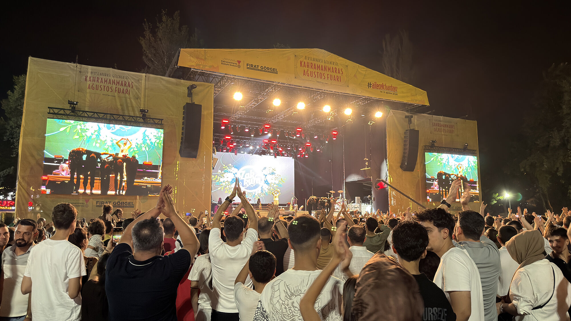Zakkum Konseri (1)