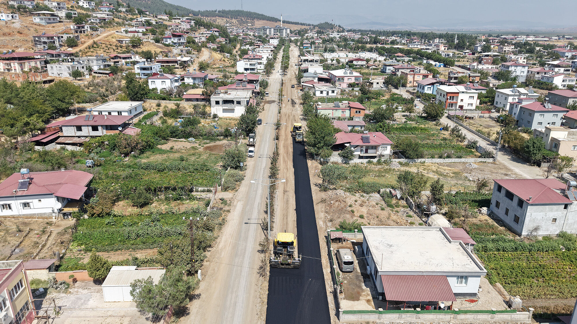 Türkoğlu Beyoğlu’nda Asfalt Seferberliği! 2,5 Kilometrelik Yol Yenileniyor