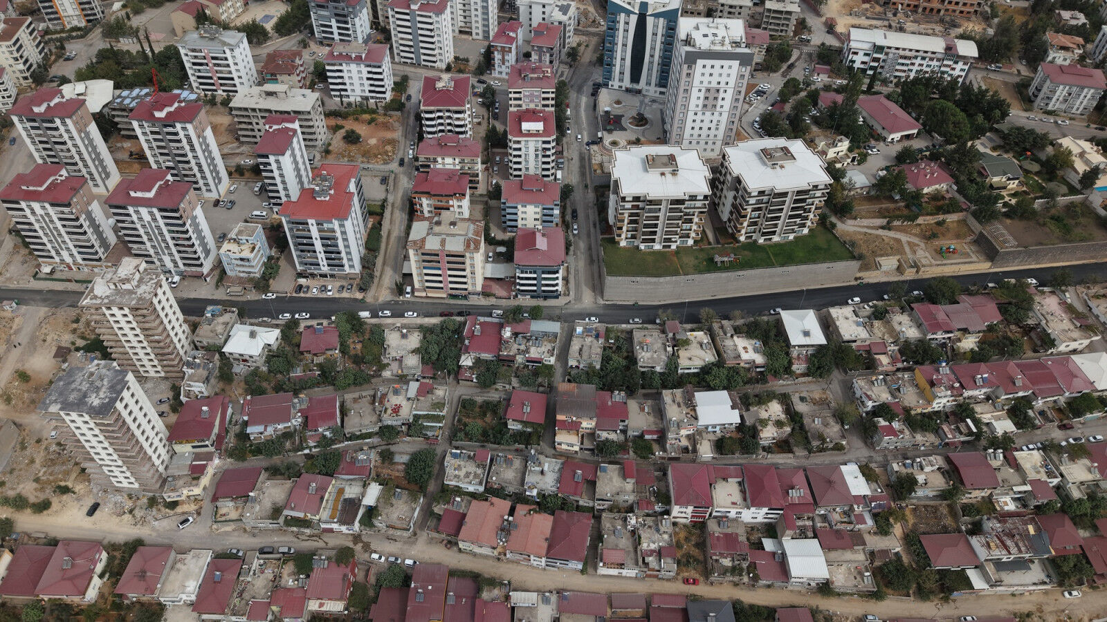 Katip Celebi Caddesi 2