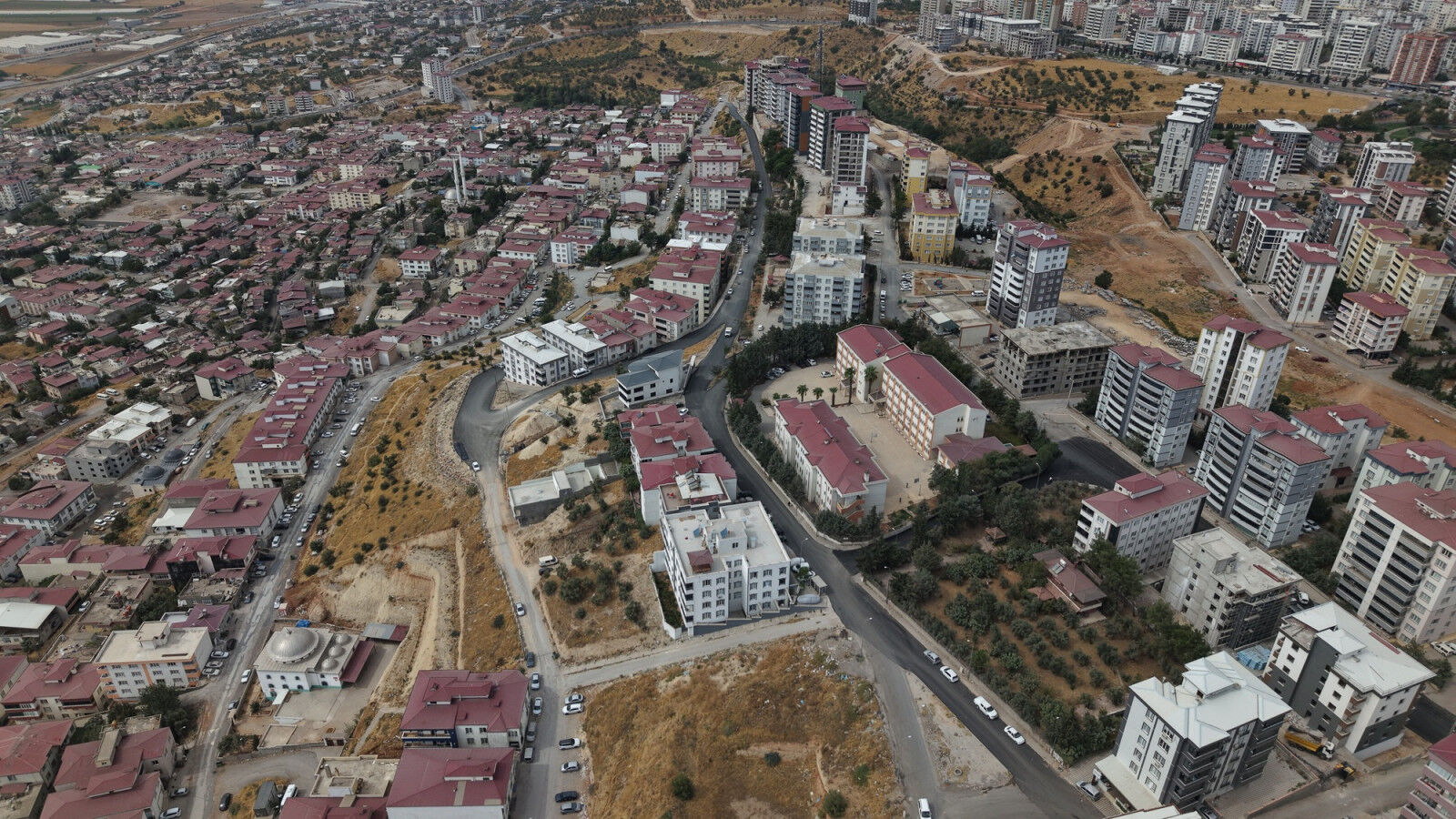 Katip Celebi Caddesi 3