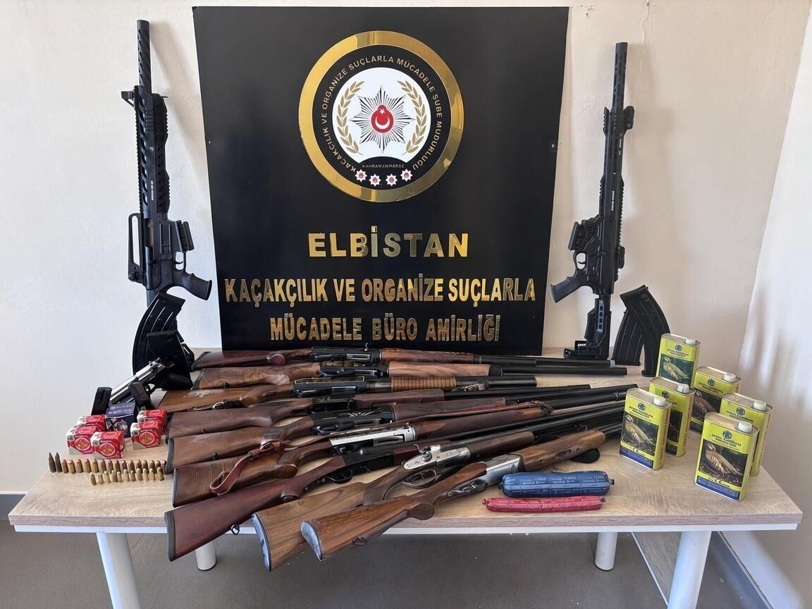 Kahramanmaraş’ta iki operasyon: 11 tüfek ve plastik patlayıcı ele geçirildi
