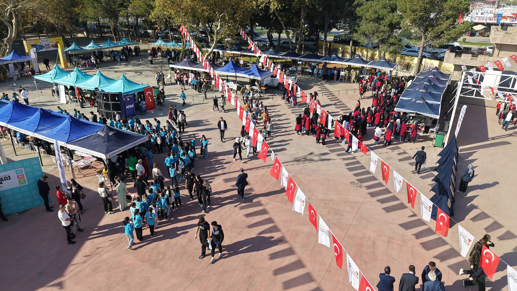 KAFUM’da Bilim Ve Teknoloji Rüzgârı: TÜBİTAK Destekli Bilim Şenliği Kapılarını Açtı!