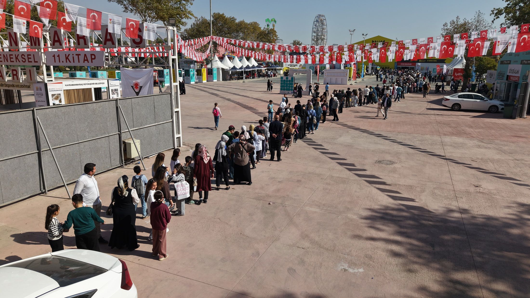 Şermin Yaşar İmza Günü5